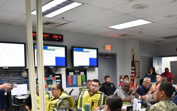 Personnel Debrief in EOC IMT Training