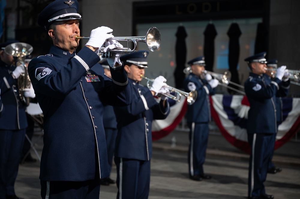 The United States Air Force Band honors Independence Day on TODAY Show