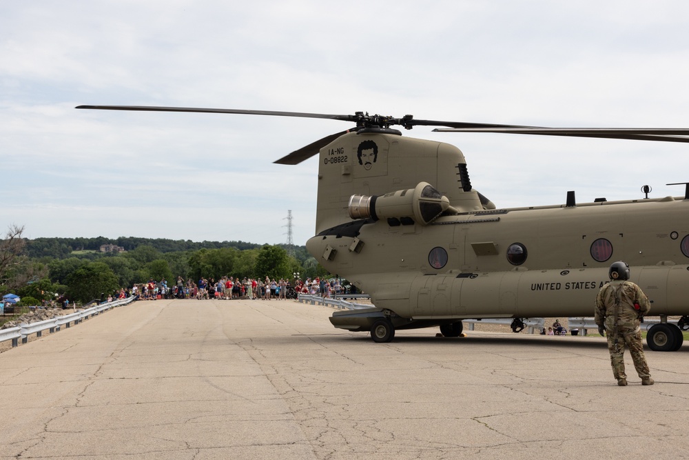 Iowa National Guard and U.S. Army Golden Nights Parachute Team conduct airshows in eastern Iowa