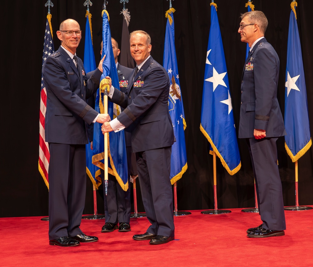 Air Force Research Laboratory welcomes new commander