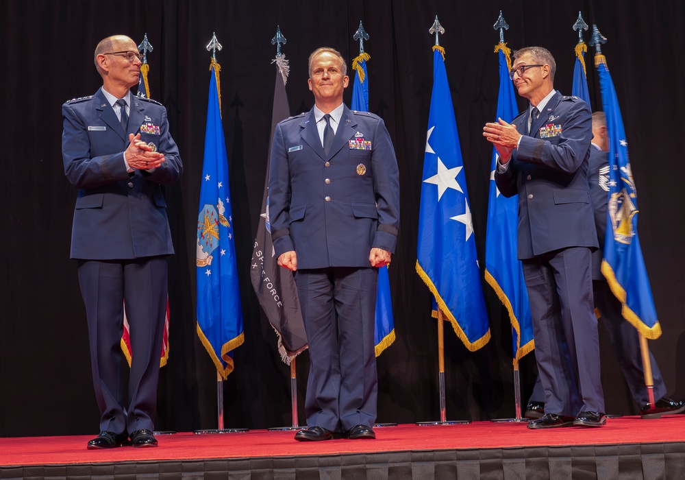 Air Force Research Laboratory welcomes new commander