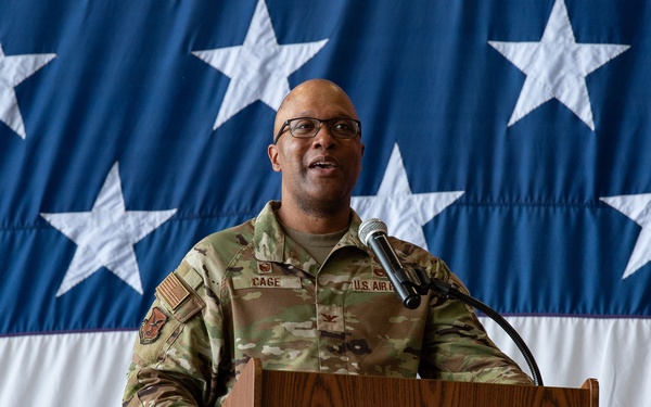 Cage takes command of 436th MGG