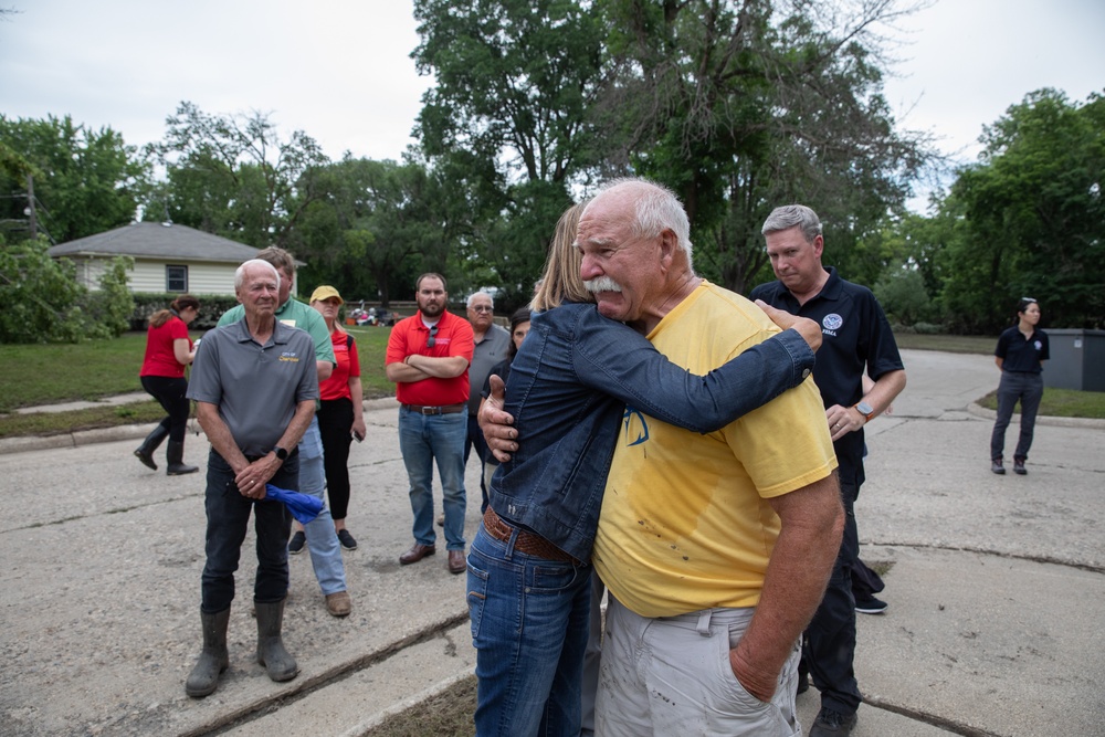 Iowa Governor and FEMA Administrator tour flood-impacted areas of Iowa