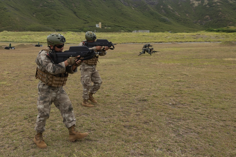 U.S., ROK, Peruvian Marines conduct fire team attacks during RIMPAC 2024