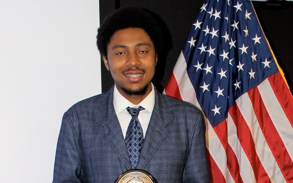 NIWC Atlantic Employee Earns Excellence in Service Award – Call to Service