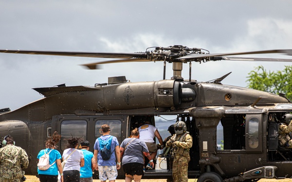 25th Combat Aviation Brigade supports mass casualty exercise patient transfer during RIMPAC 2024