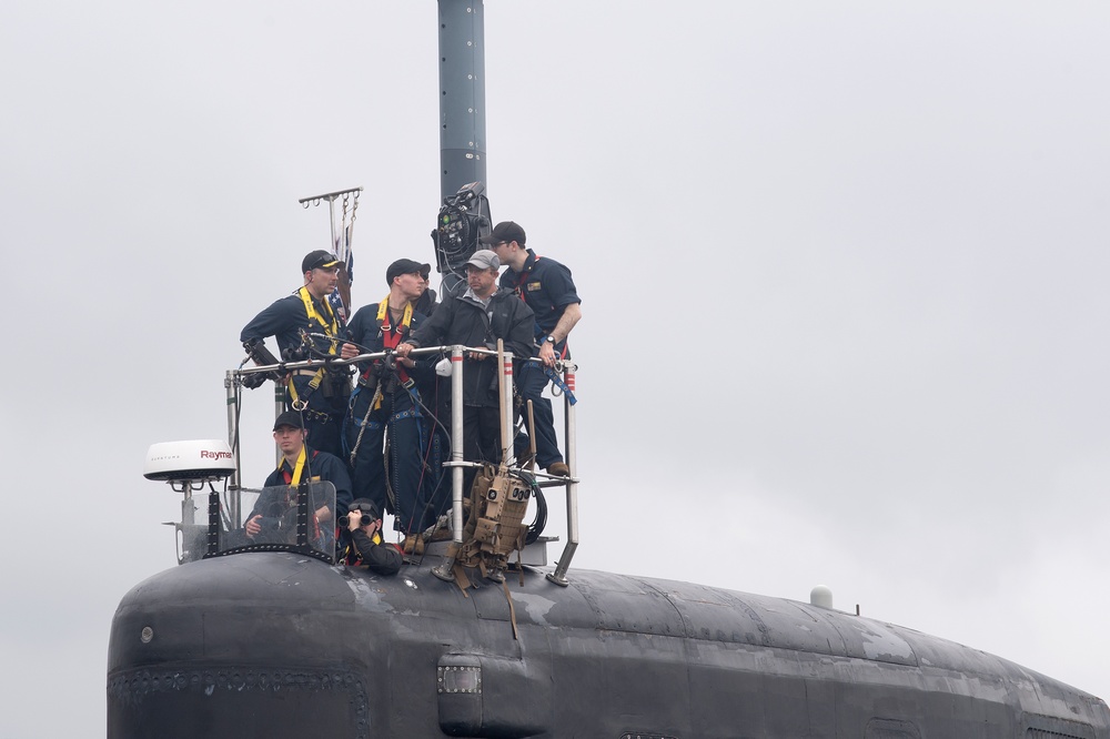 USS California (SSN 781) Returns