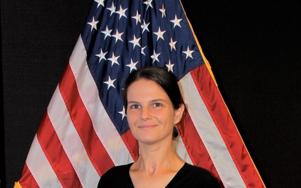 NIWC Atlantic Employee Earns Excellence in Service Award – Team Lead