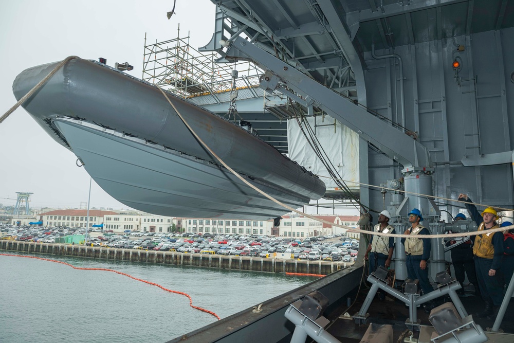 USS Essex In-Port Operations