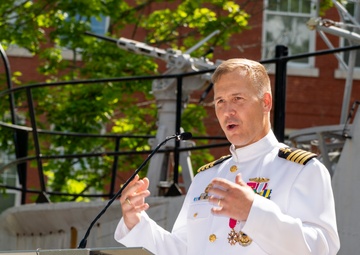 Commander, Submarine Squadron Two Holds Change of Command