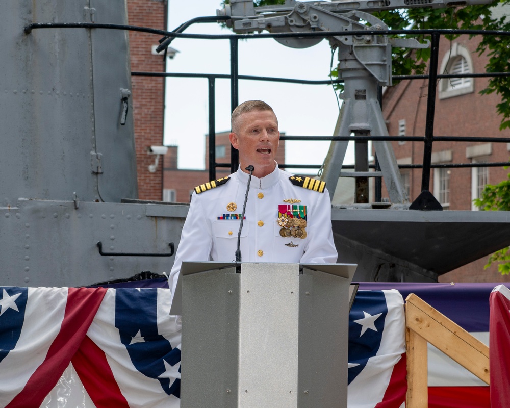 Commander, Submarine Squadron Two Holds Change of Command