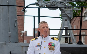 Commander, Submarine Squadron Two Holds Change of Command