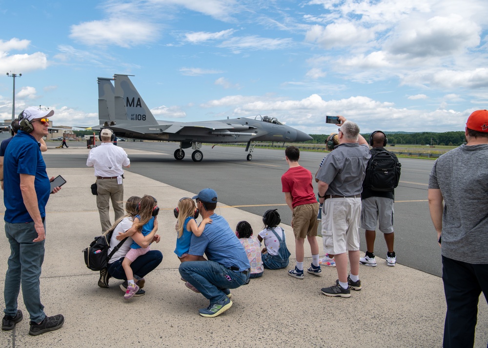 104th Fighter Wing hosts Boston InfraGard for base tour