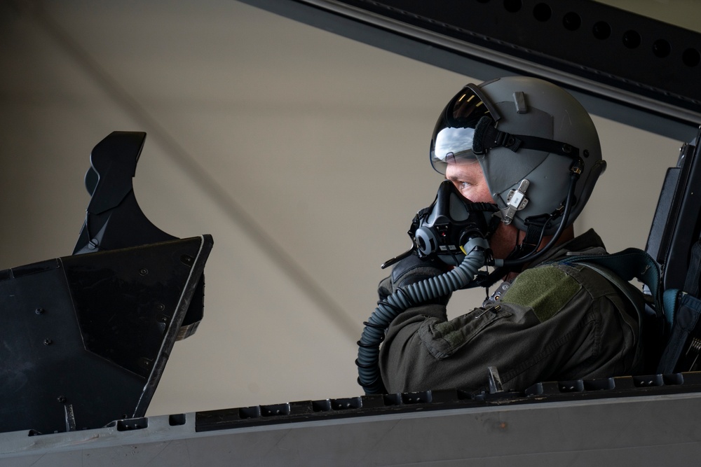 3rd Wing commander completes final flight