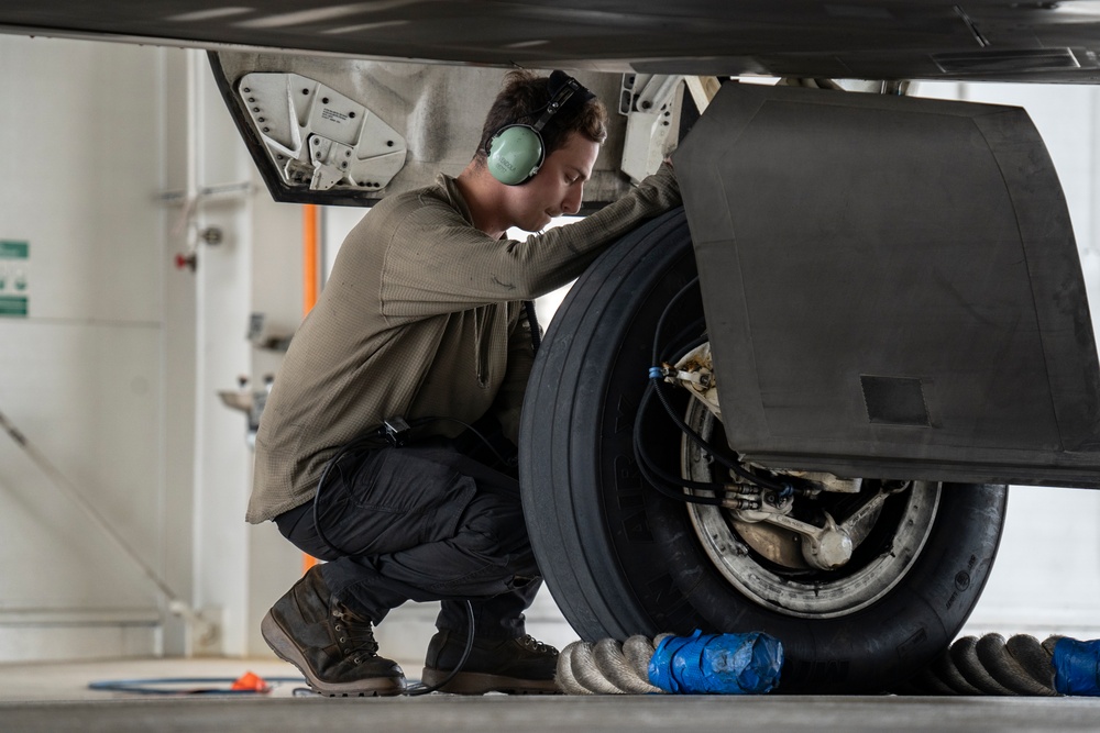 3rd Wing commander completes final flight