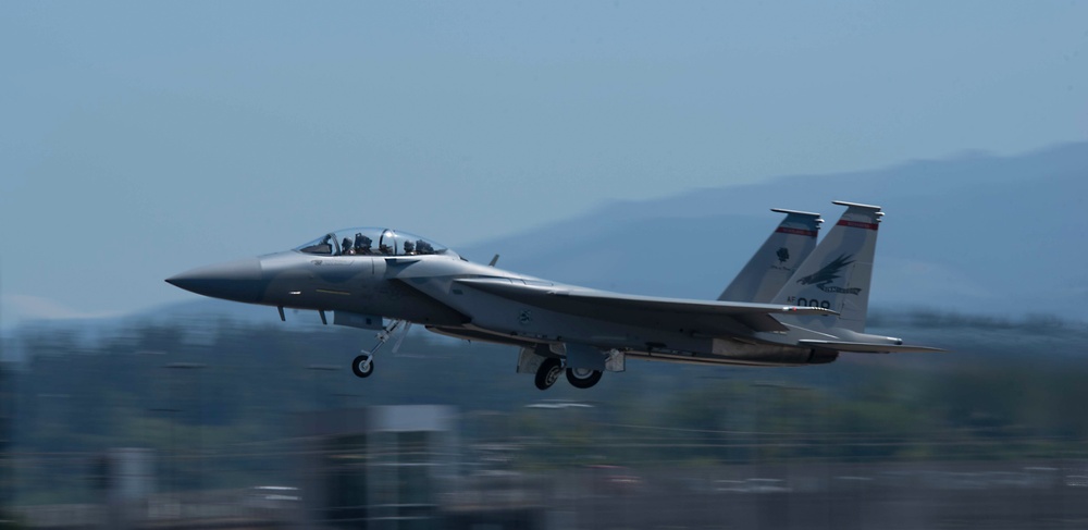 142nd Wing unveils new F-15EX Eagle II aircraft