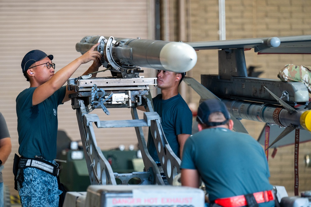 2nd Quarter Weapons Load Competition