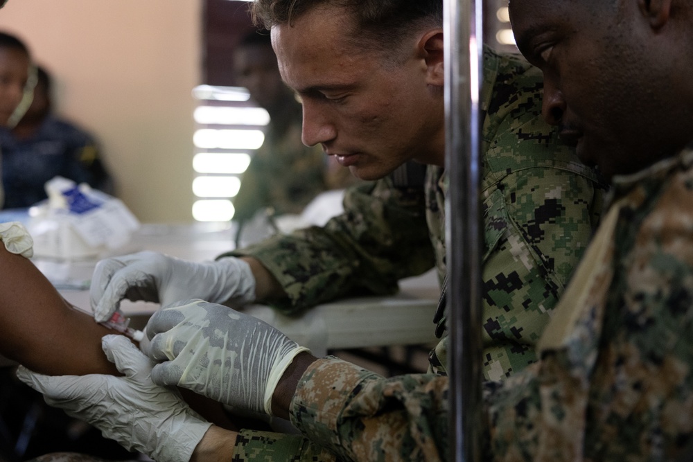 Sailors visit Jamaica Defence Forces Up Park Camp Medical Clinic