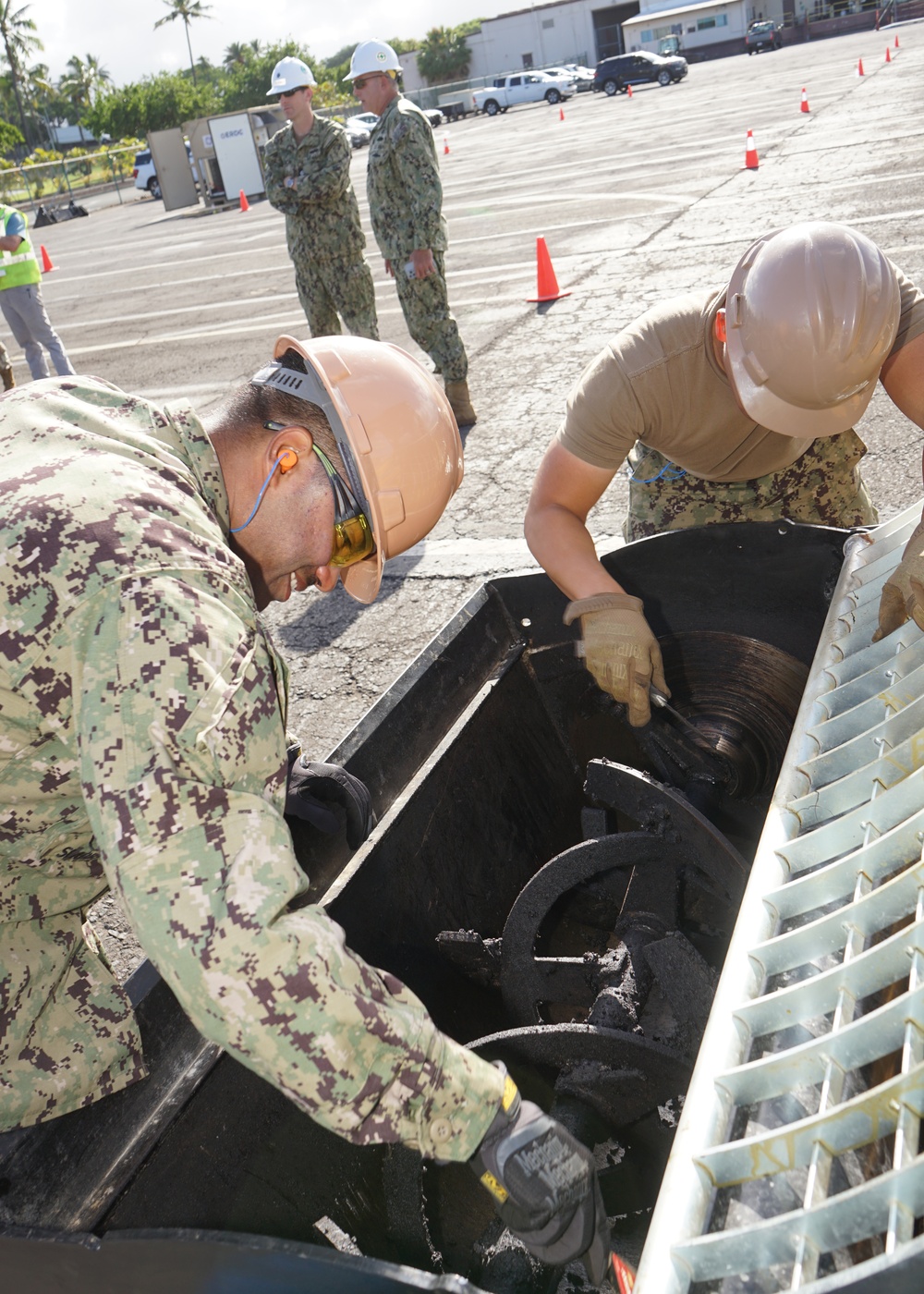 NMCB 18 and 647th Engineer Squadron Learn New Technology from ERDC