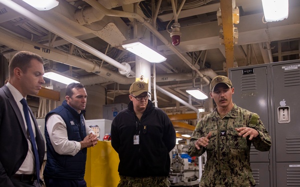 Emory S. Land Hosts Tour in Sydney