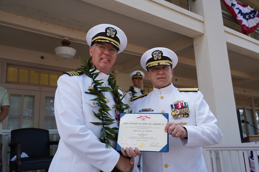 Pearl Harbor Shipyard Changes Command