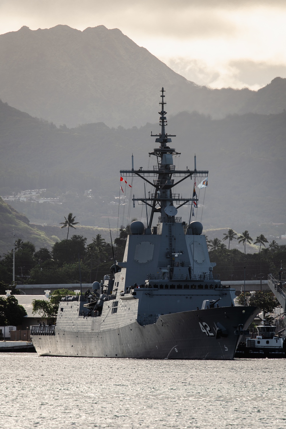 HMAS Sydney heads to sea during RIMPAC 24