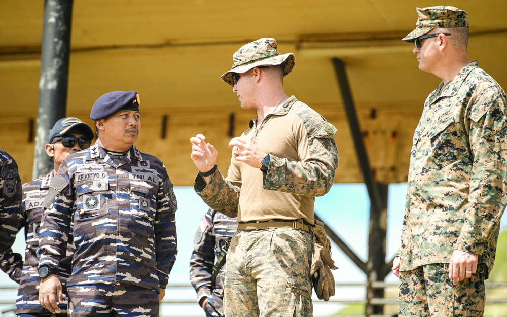 US Marines host Indonesian leaders at live-fire range during RIMPAC 2024
