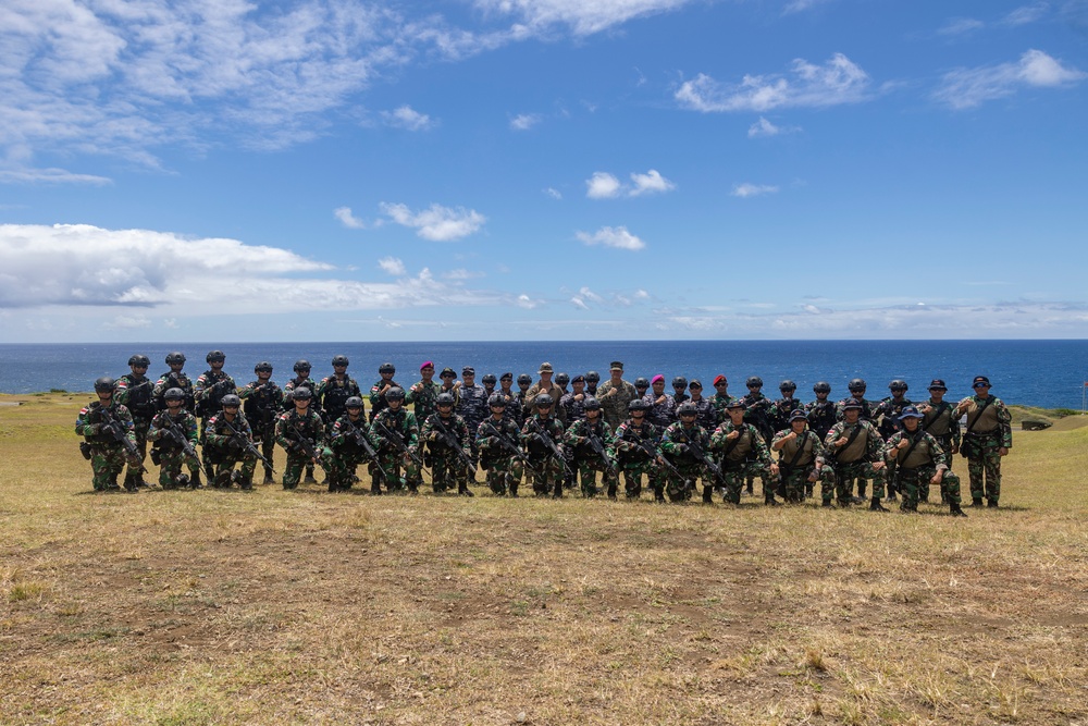 US Marines host Indonesian leaders at live-fire range during RIMPAC 2024