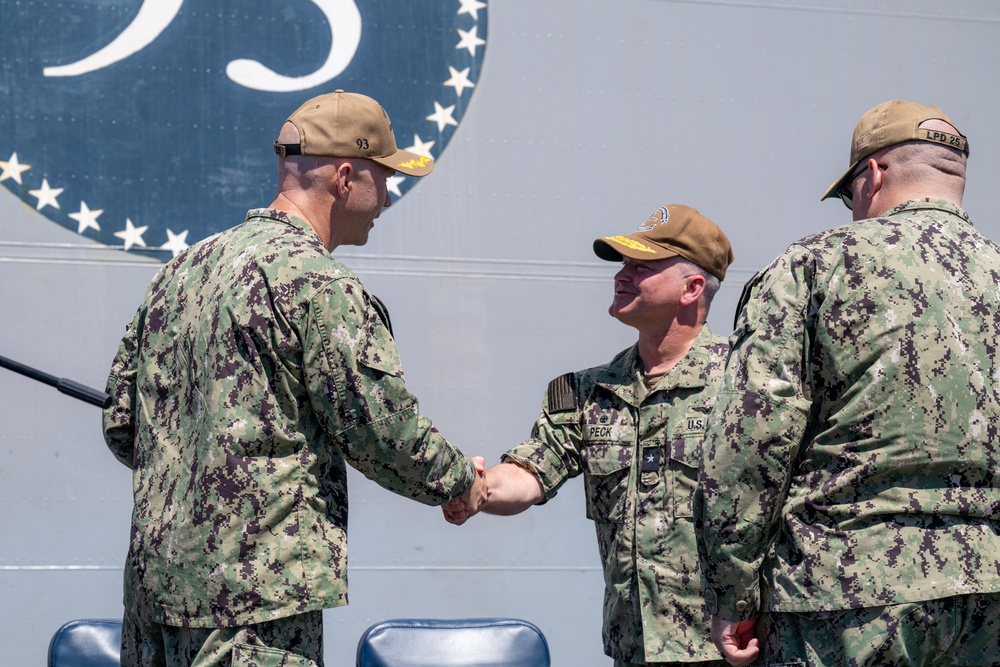 USS Somerset holds change of command at sea