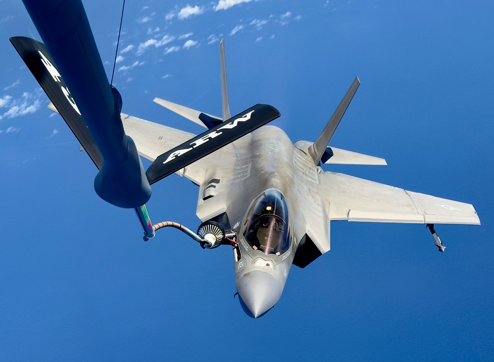 F-35C refuels during RIMPAC 2024