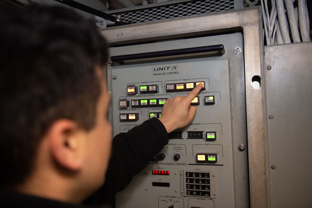 USS Ronald Reagan (CVN 76) Sailors conduct routine maintenance