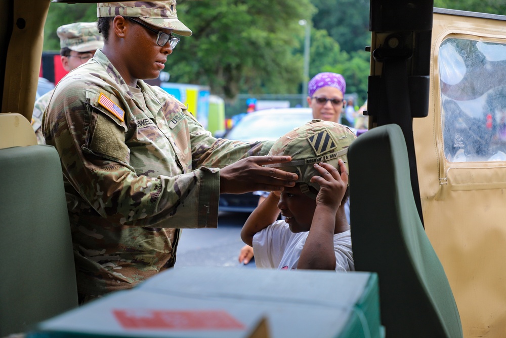 Sustainment Soldiers Participate in Back-to-School event