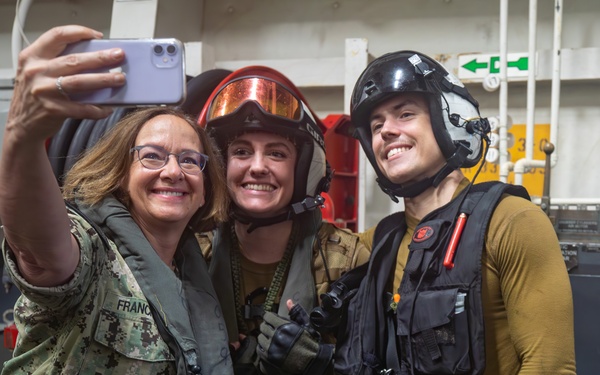 CNO, MCPON Visit USS Gravely