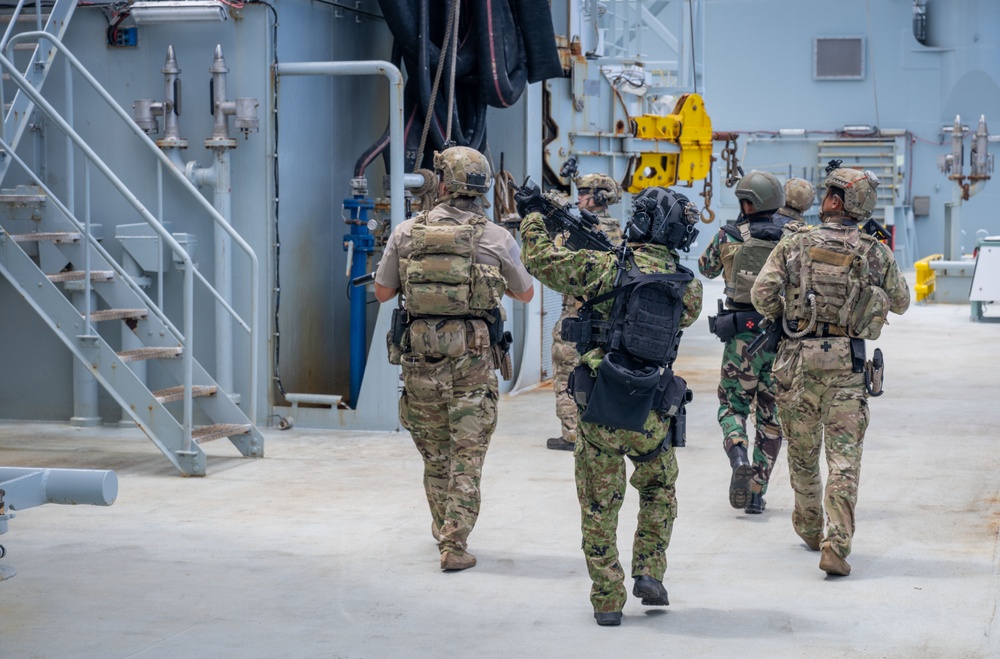 DVIDS - Images - NSW Trains with Partner Forces during RIMPAC 2024 ...