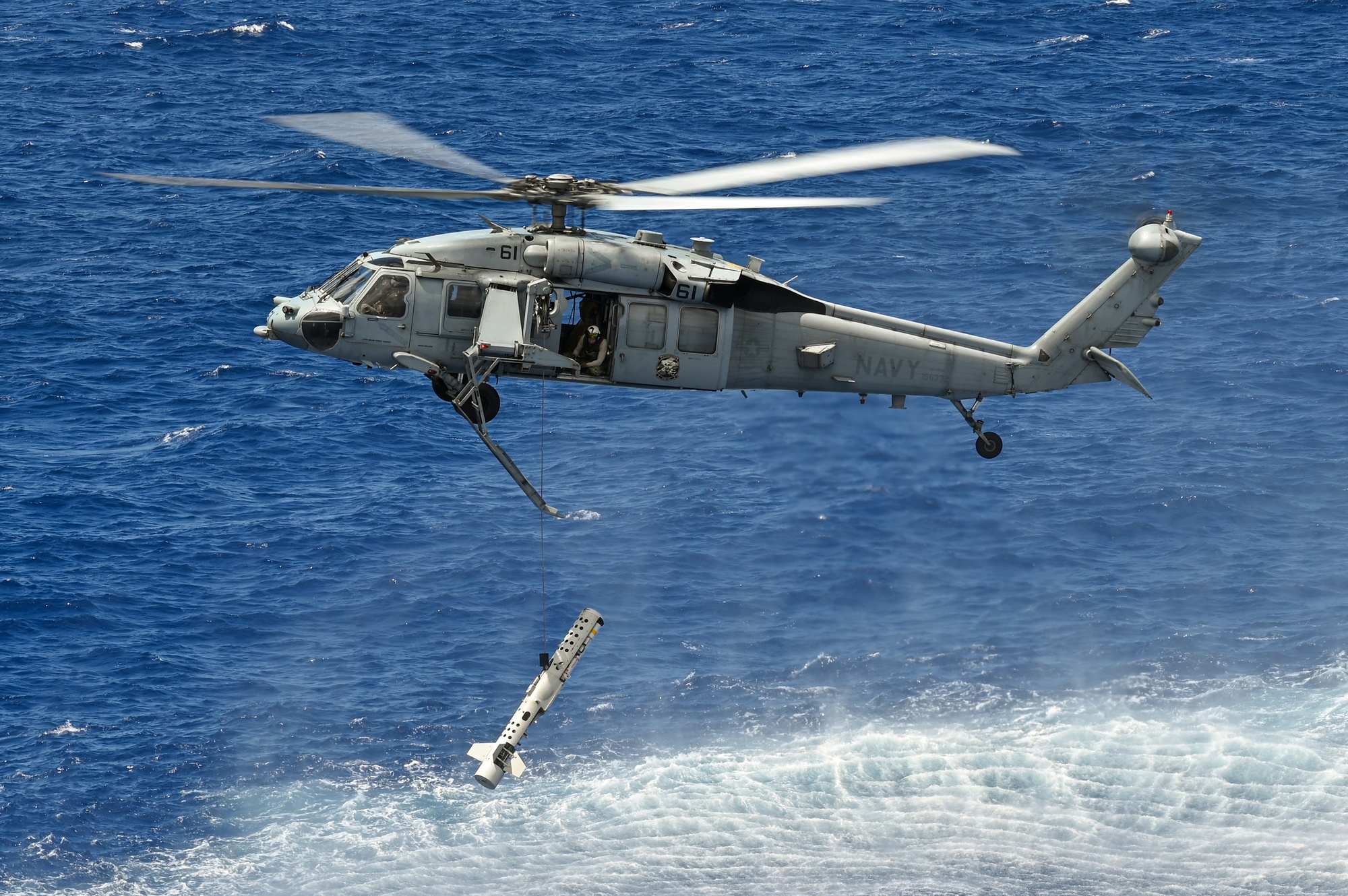 DVIDS - Images - MH-60S Seahawk deploys Airborne Mine