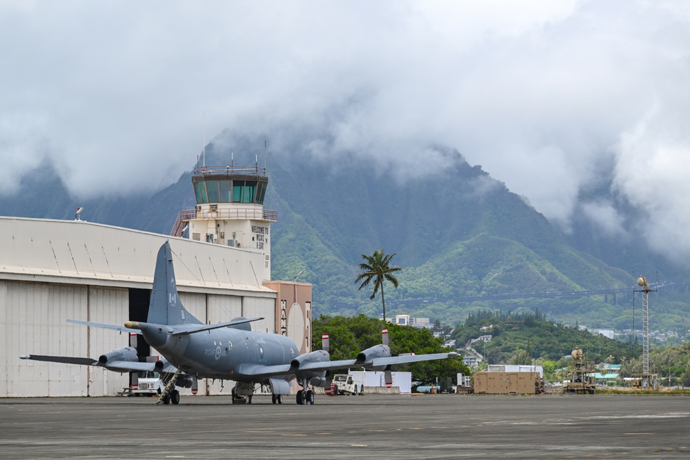 Air Operations at Marine Corps Air Station Kaneohe Bay