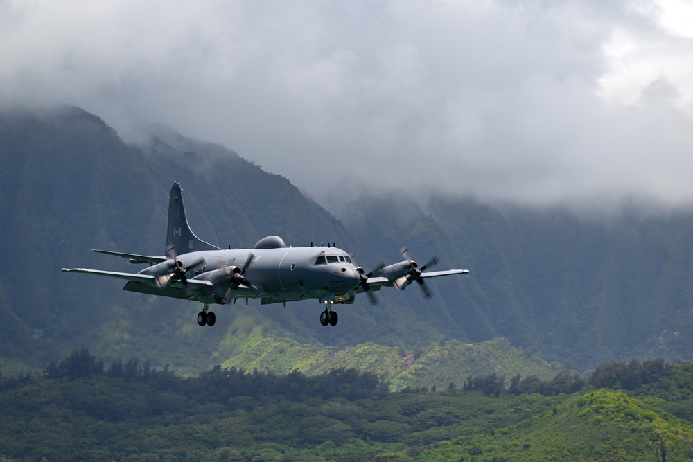 Air Operations at Marine Corps Air Station Kaneohe Bay