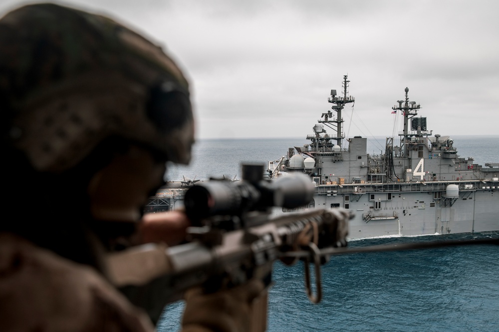 15th MEU Integrates Snipers with Navy Aircraft