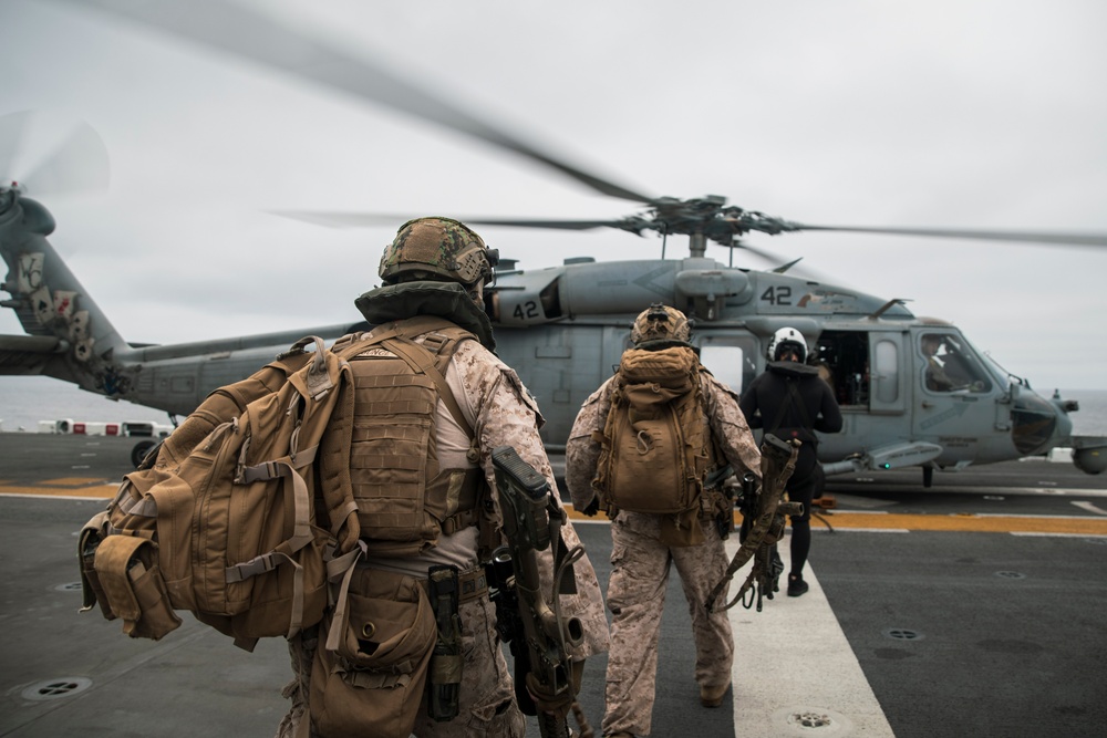 15th MEU Integrates Snipers with Navy Aircraft