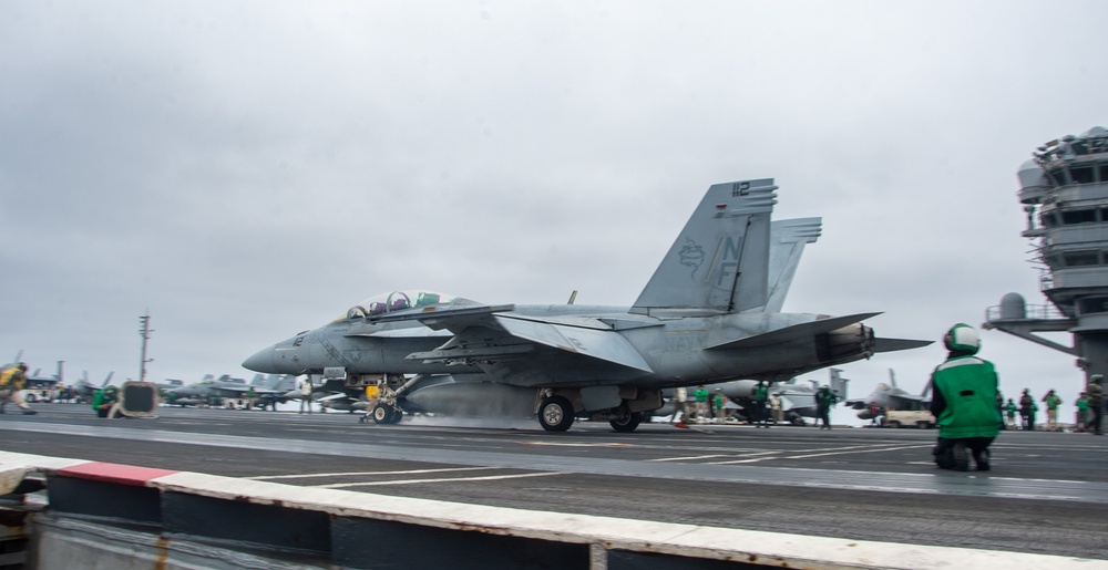 USS Ronald Reagan (CVN 76) conducts flight operations