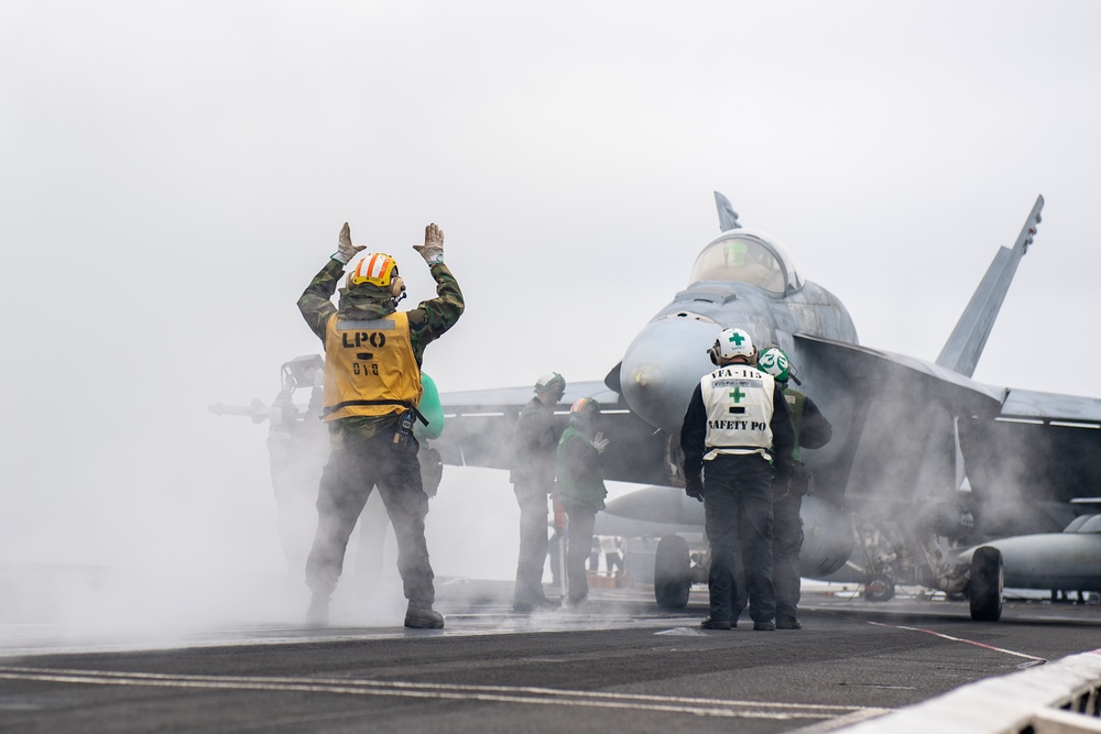 USS Ronald Reagan (CVN 76) conducts flight operations