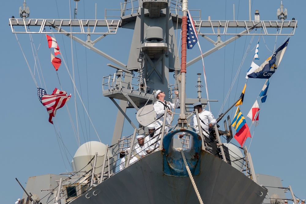 USS Gravely (DDG 107) Returns to Naval Station Norfolk