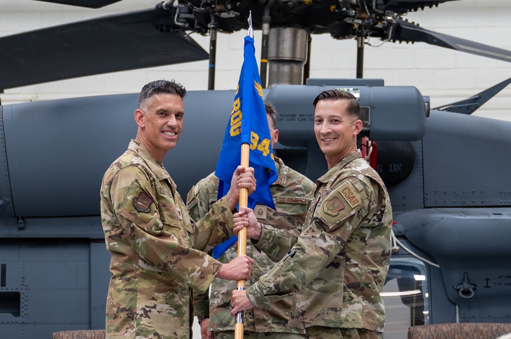 943 MXS welcomes new commander