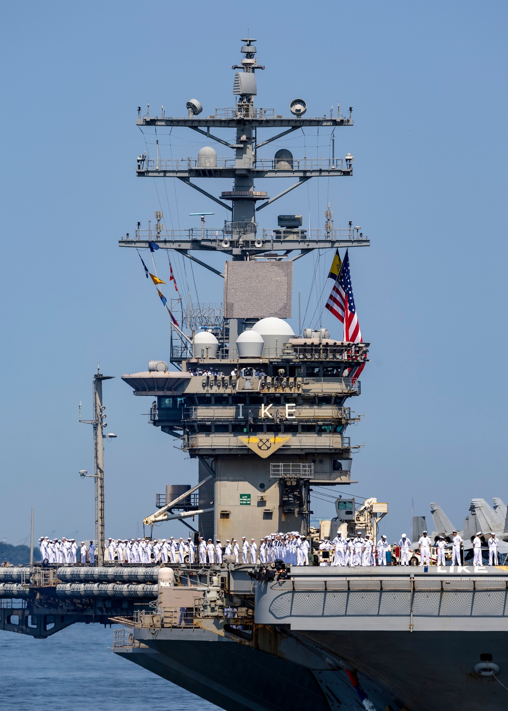 Eisenhower Returns Home