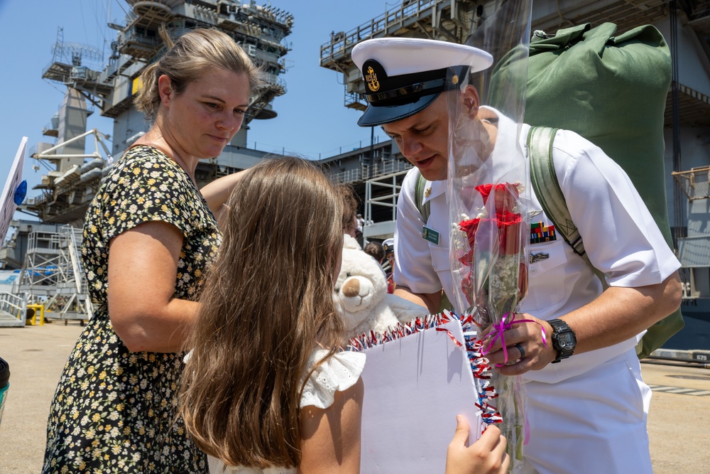 Eisenhower Returns Home