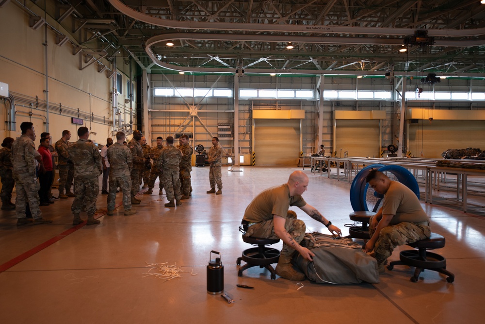 USARPAC, JJS tour 374th LRS combat mobility flight