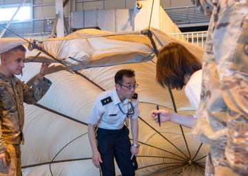 USARPAC, JJS tour 374th LRS combat mobility flight