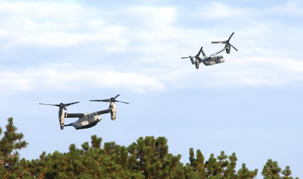 JB MDL- 404 CA BN Conducts Day and Night Airborne Operation