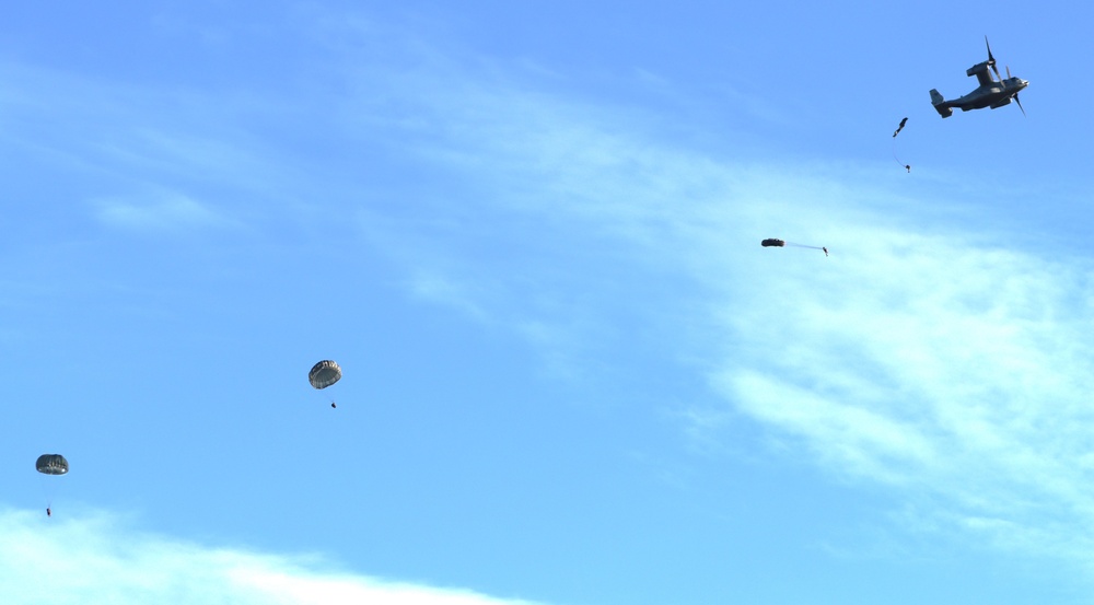 JB MDL- 404 CA BN Conducts Day and Night Airborne Operation