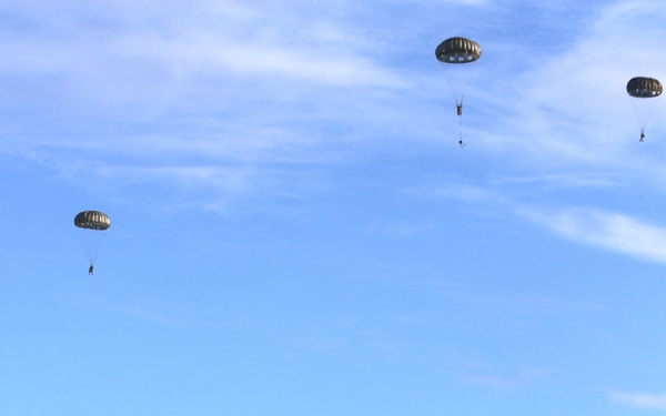 JB MDL- 404 CA BN Conducts Day and Night Airborne Operation